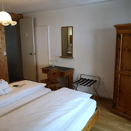 Hotel Historisches Piz Ela