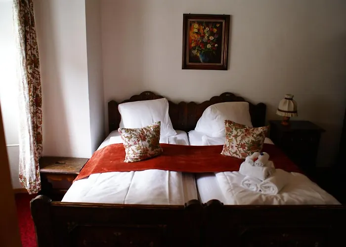 Hotel Historisches Piz Ela *