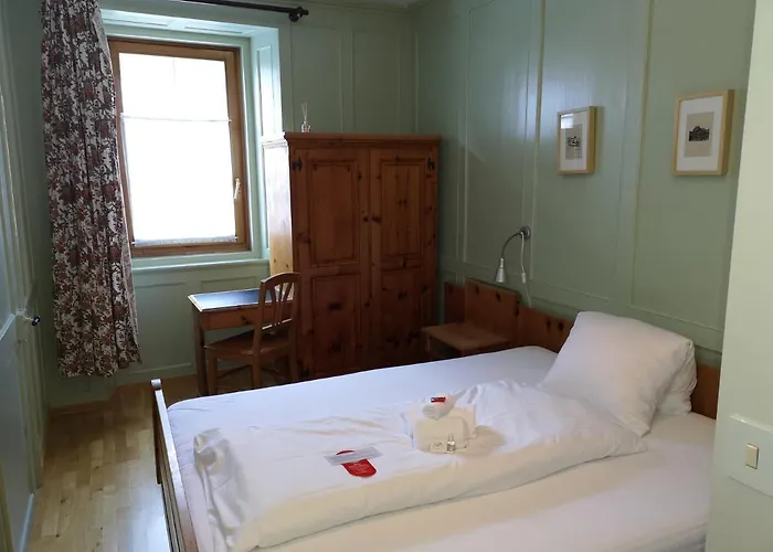 Hotel Historisches Piz Ela *